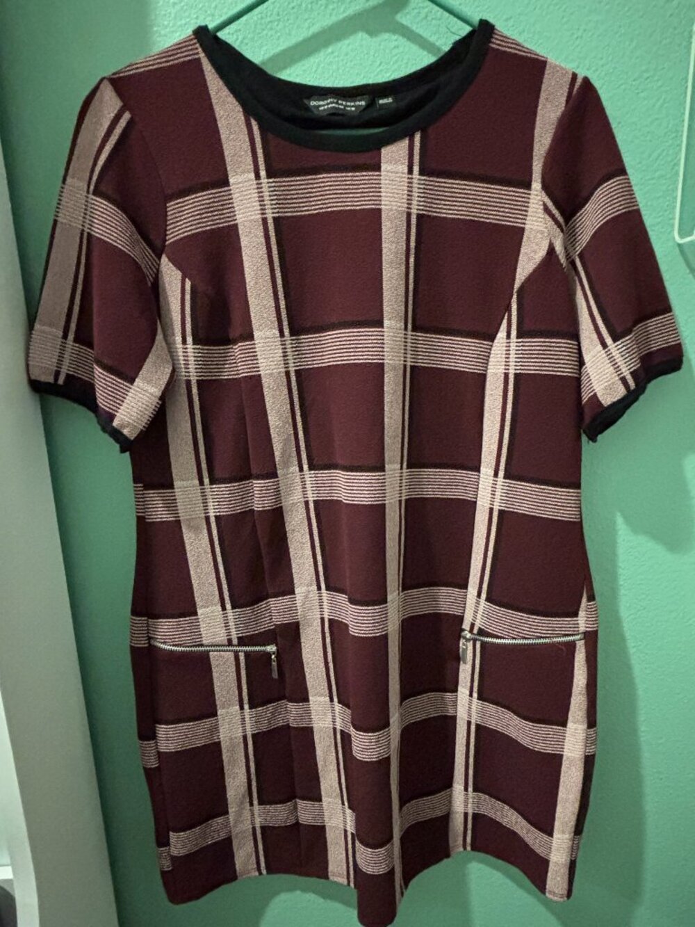 Dorothy Perkins burgundy plaid short-sleeve shift dress | mod academia